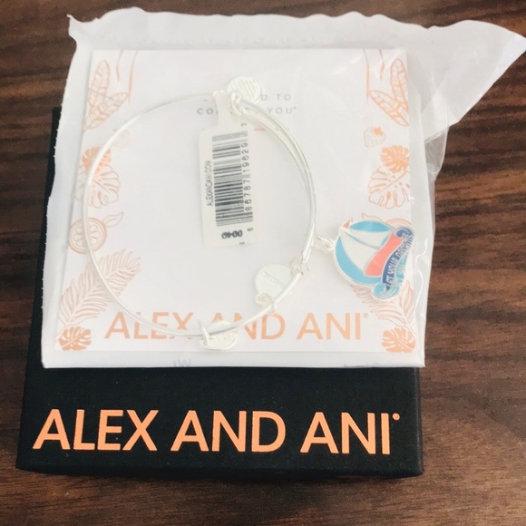 Let Your Dreams Set Sail Bracelet - Picture 2 of 7